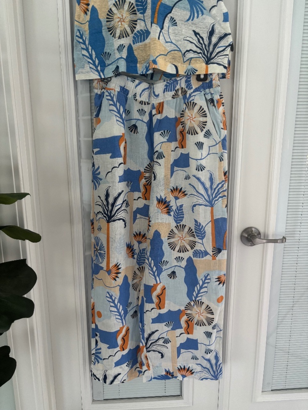 Nicole Miller Tropical Print 3 pce Linen Pants Set - Picture 3 of 11
